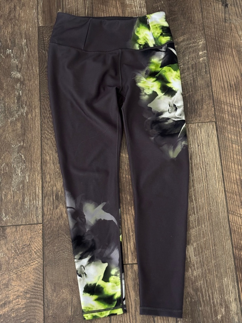 Calia Stay the Path Carrie Underwood 7/8 ankle legging Green White Floral Size S
